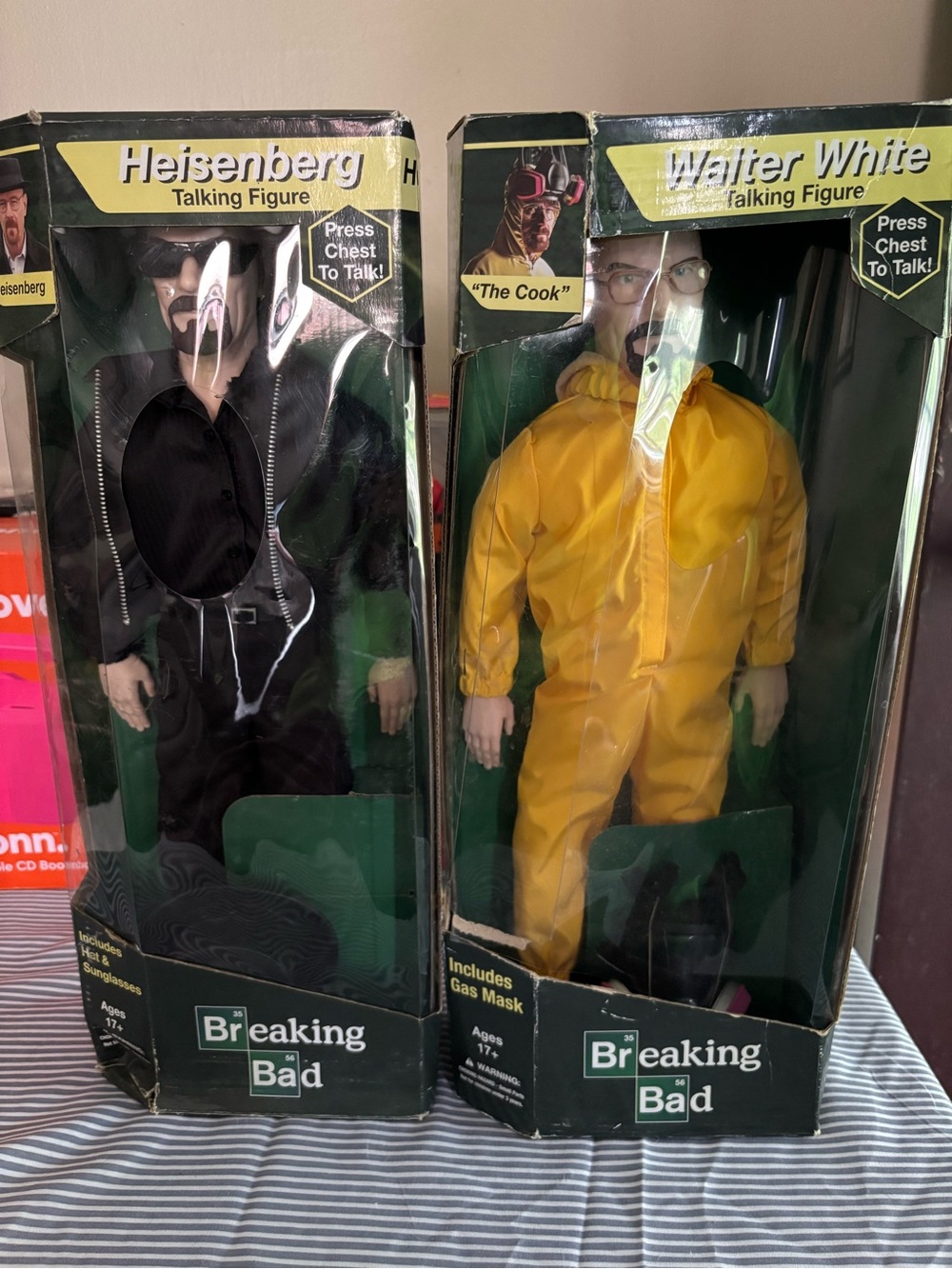 BREAKING BAD TALKING ACTION FIGURES LOT.